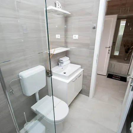 Manuela Near Medulin With Private Pool Only 500 Meters From Sea *
