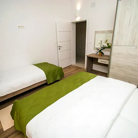 Manuela Near Medulin With Private Pool Only 500 Meters From Sea Villa *