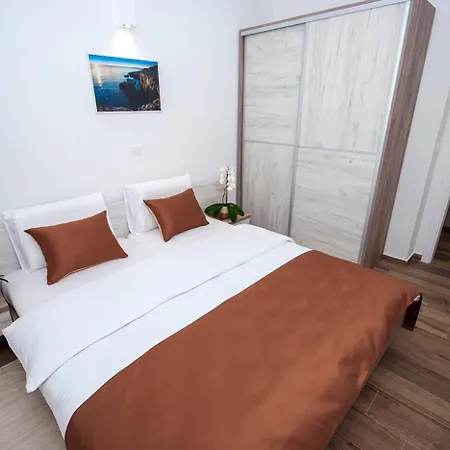 Manuela Near Medulin With Private Pool Only 500 Meters From Sea * Banjole