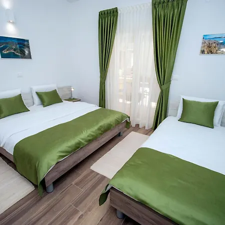 Villa Manuela Near Medulin With Private Pool Only 500 Meters From Sea Banjole