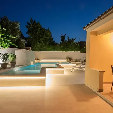 Manuela Near Medulin With Private Pool Only 500 Meters From Sea Villa Banjole