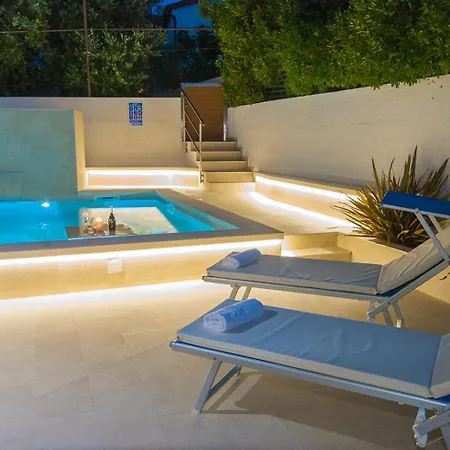 Manuela Near Medulin With Private Pool Only 500 Meters From Sea